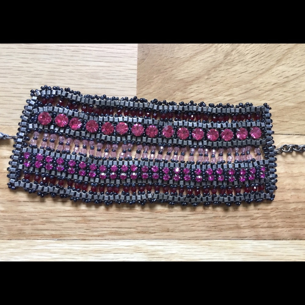 Beautiful thick beaded bracelet, adjustable